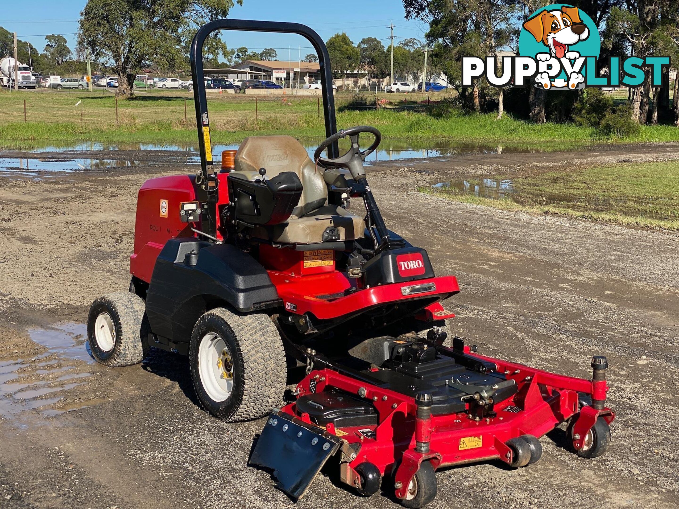 Toro 3200 Front Deck Lawn Equipment