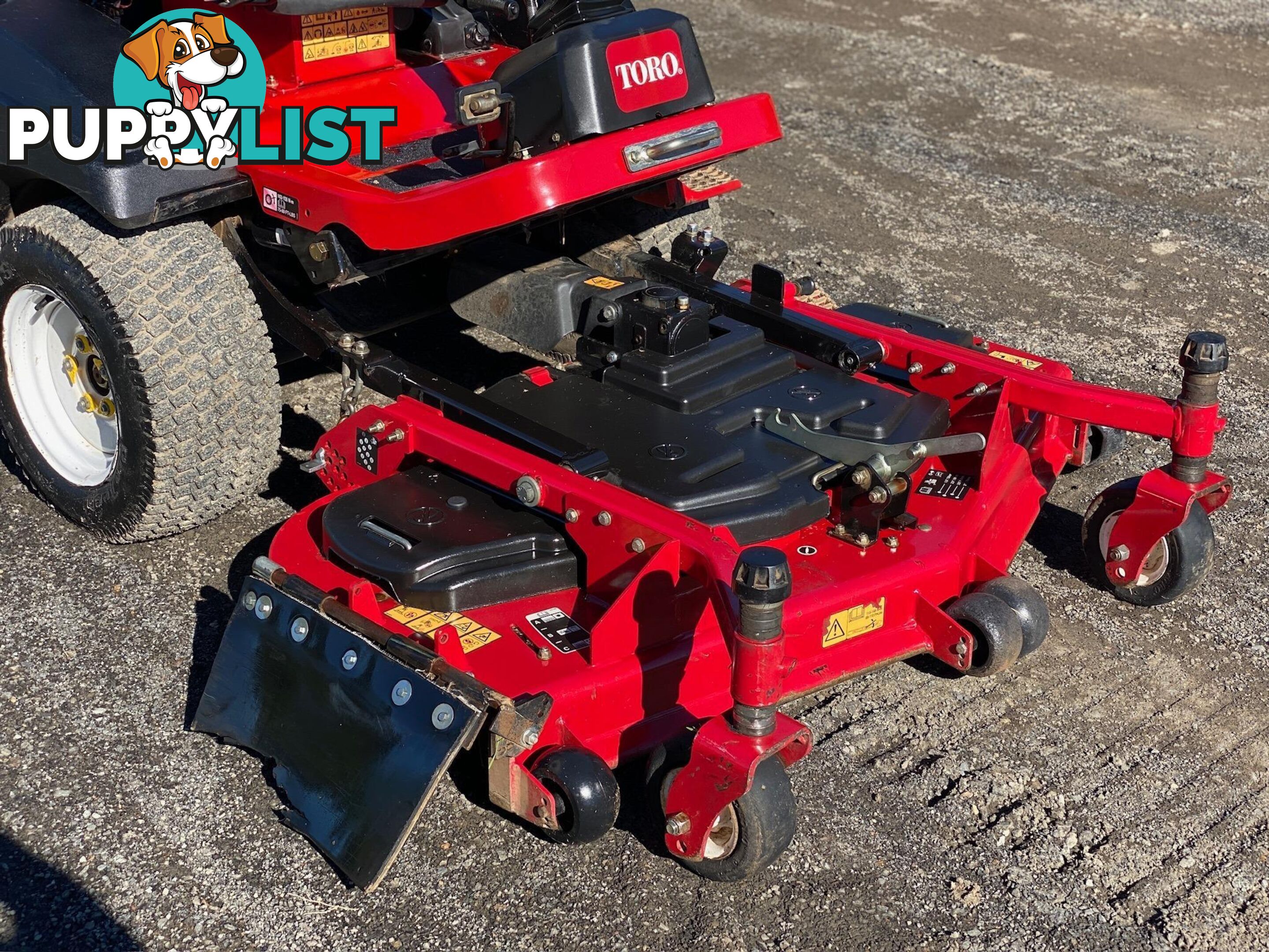 Toro 3200 Front Deck Lawn Equipment