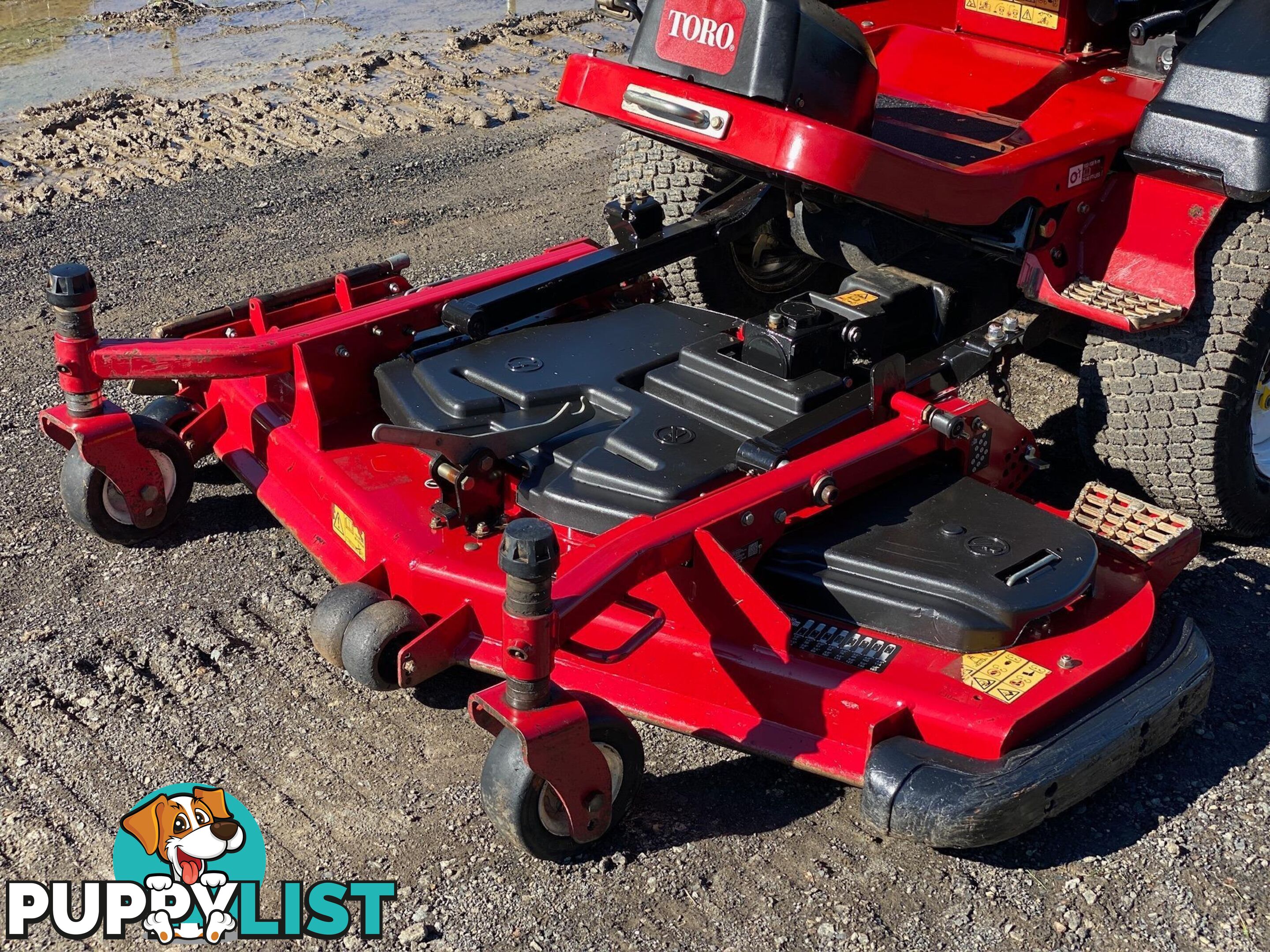 Toro 3200 Front Deck Lawn Equipment