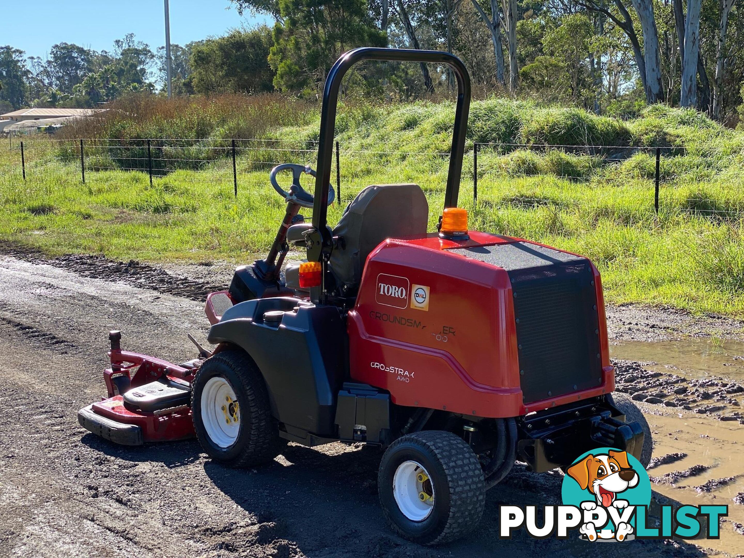 Toro 3200 Front Deck Lawn Equipment