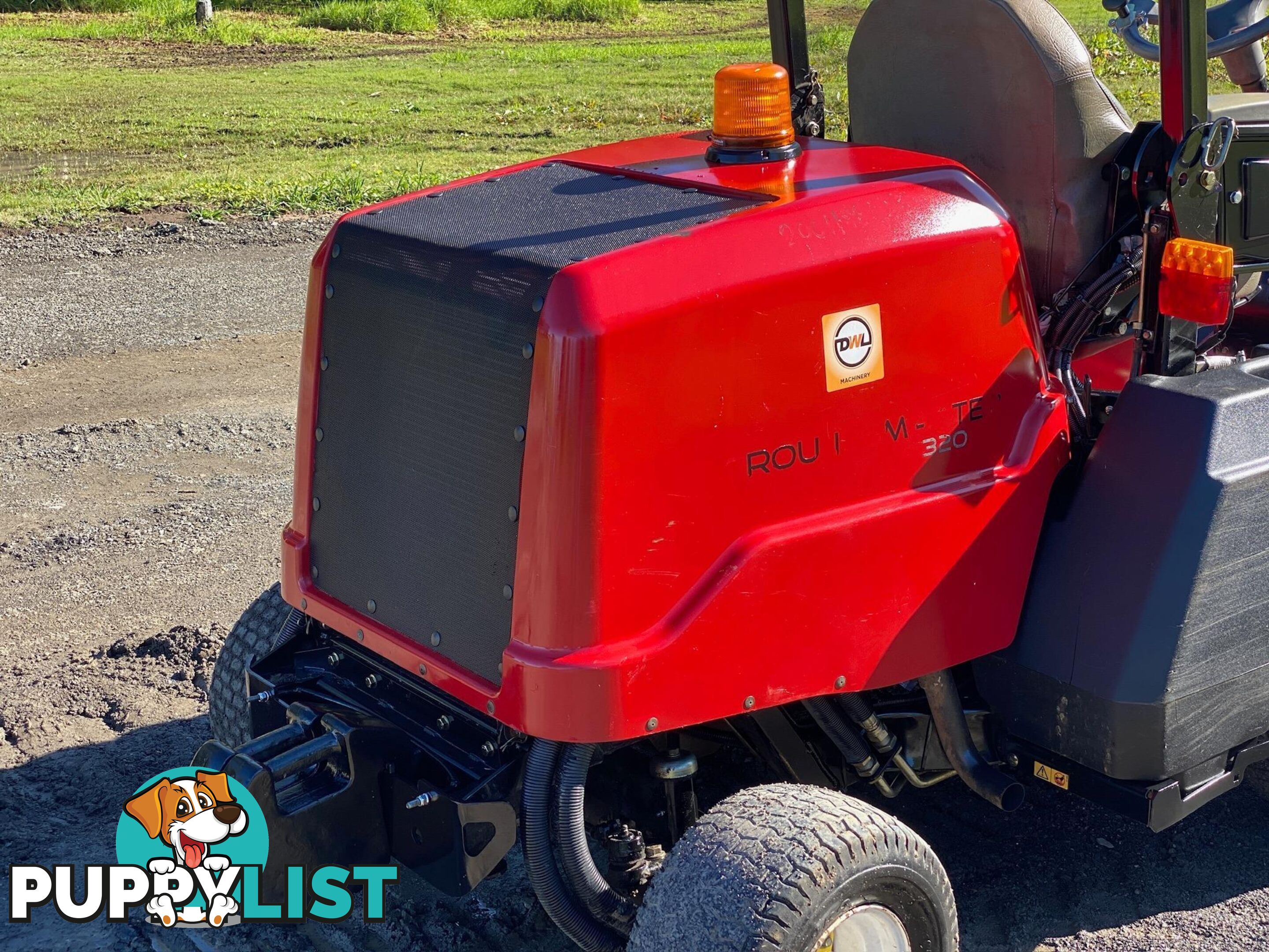 Toro 3200 Front Deck Lawn Equipment