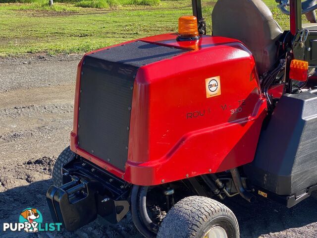 Toro 3200 Front Deck Lawn Equipment