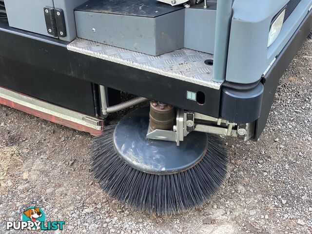 Karcher B300 Sweeper Sweeping/Cleaning