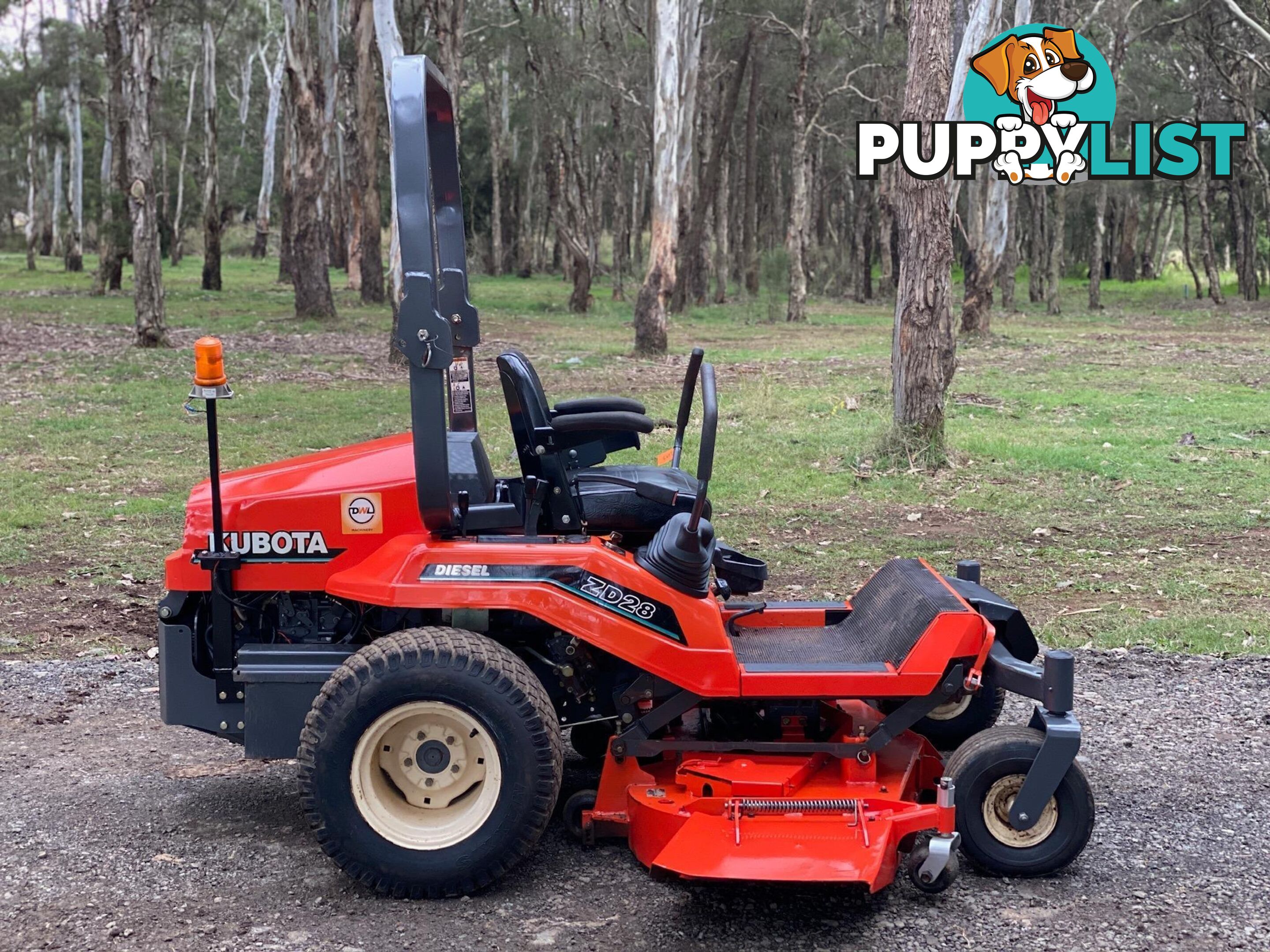 Kubota ZD28 Zero Turn Lawn Equipment