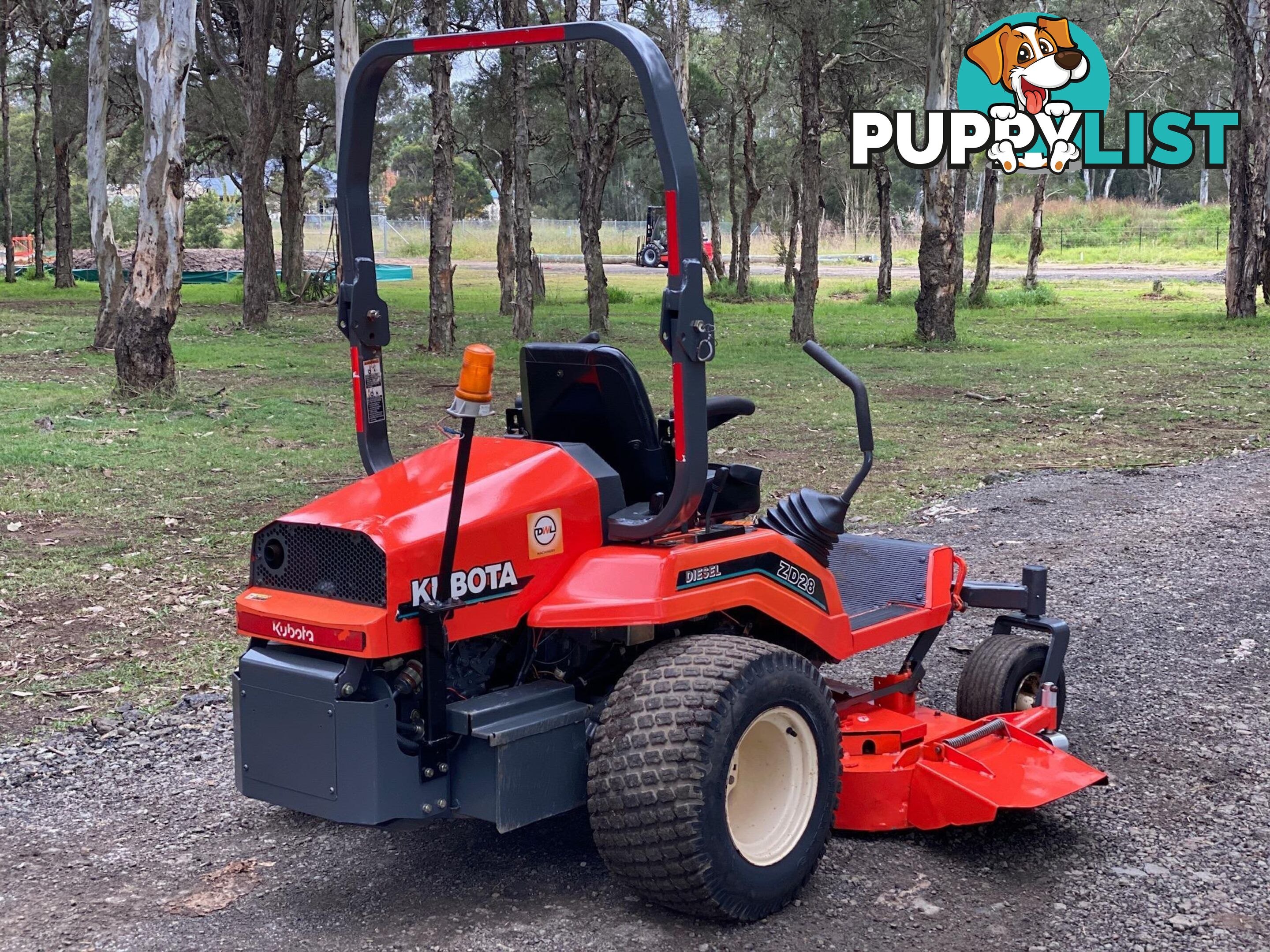 Kubota ZD28 Zero Turn Lawn Equipment