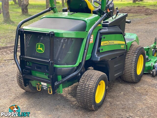 John Deere 1580 Front Deck Lawn Equipment