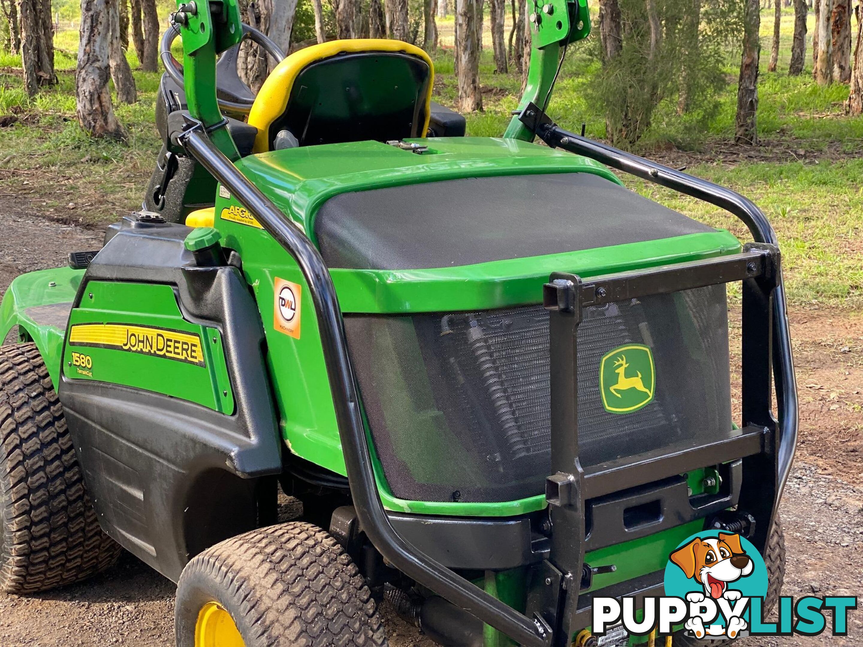 John Deere 1580 Front Deck Lawn Equipment