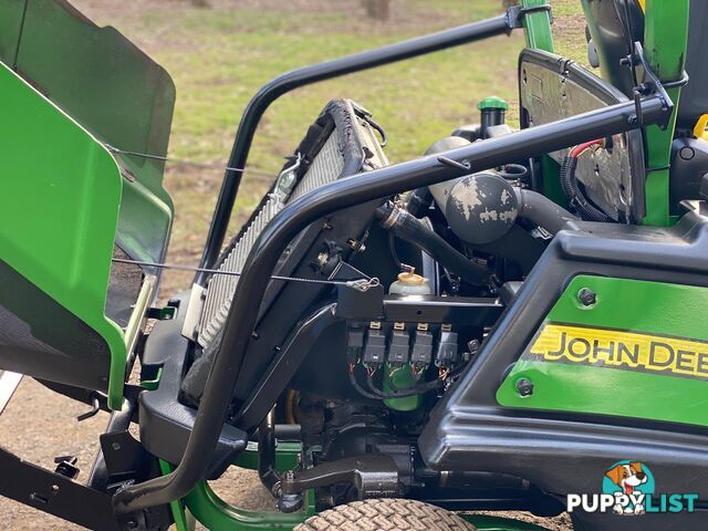 John Deere 1580 Front Deck Lawn Equipment