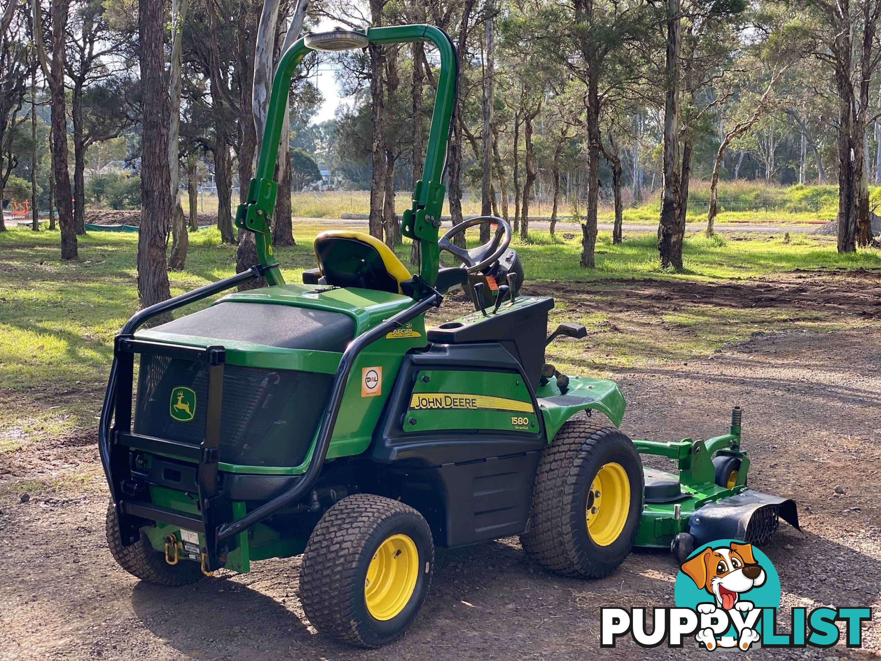 John Deere 1580 Front Deck Lawn Equipment