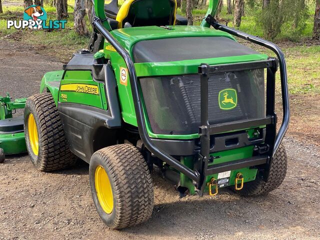 John Deere 1580 Front Deck Lawn Equipment