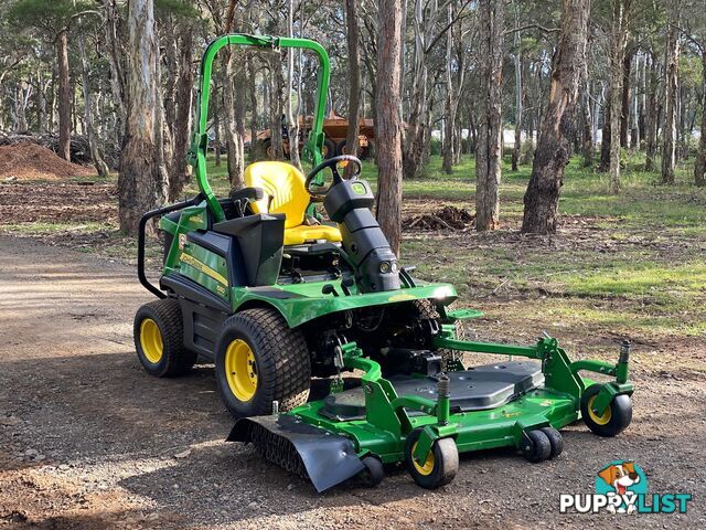 John Deere 1580 Front Deck Lawn Equipment