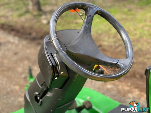 John Deere 1580 Front Deck Lawn Equipment