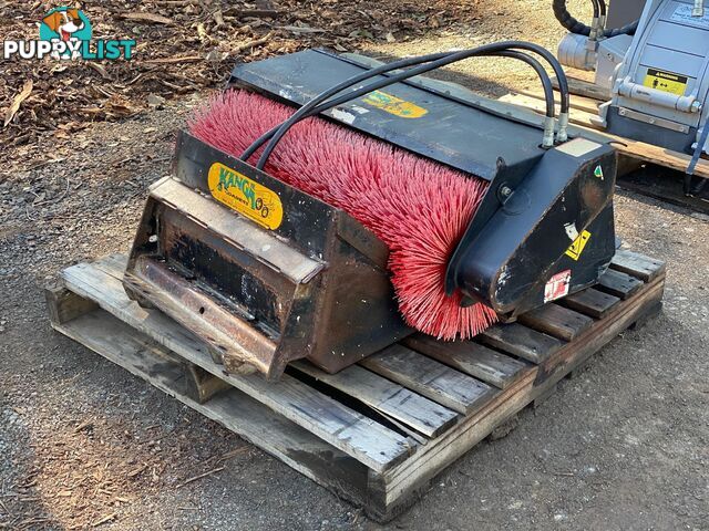 Kanga KANGA SCHIBECI 827D Skid Steer Loader