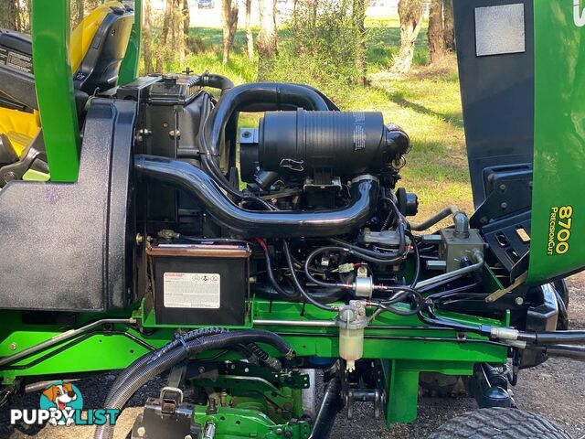 John Deere 8700  Golf Fairway mower Lawn Equipment