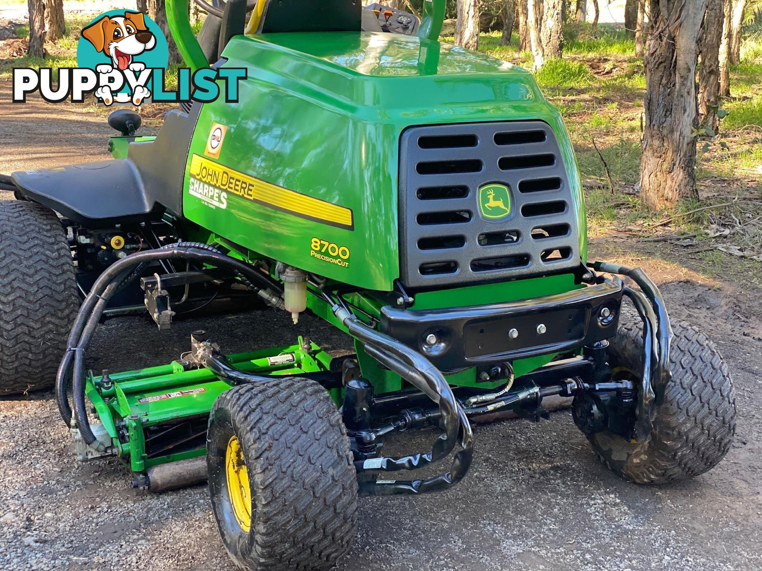 John Deere 8700  Golf Fairway mower Lawn Equipment