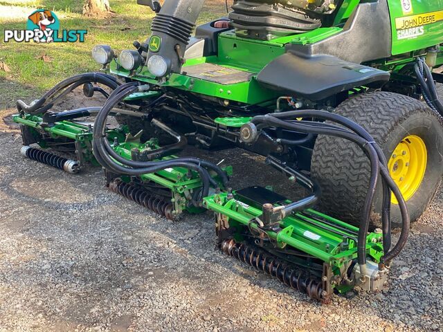 John Deere 8700  Golf Fairway mower Lawn Equipment