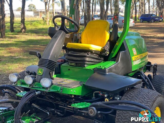 John Deere 8700  Golf Fairway mower Lawn Equipment