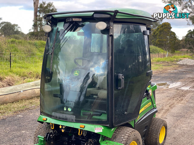 John Deere 1585 Front Deck Lawn Equipment