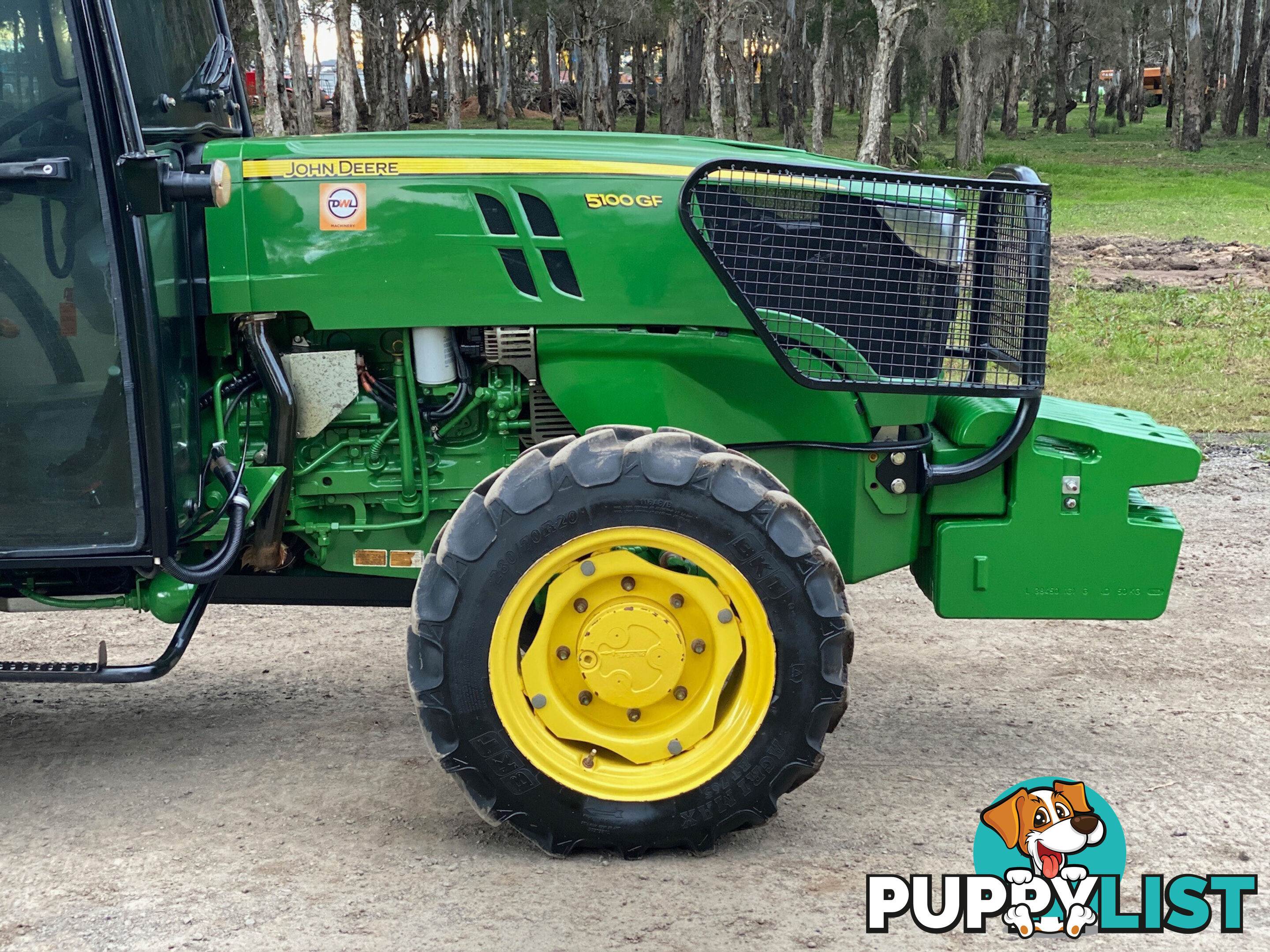 John Deere 5100 FWA/4WD Tractor