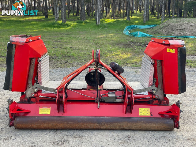 Howard Stealth Slasher Hay/Forage Equip