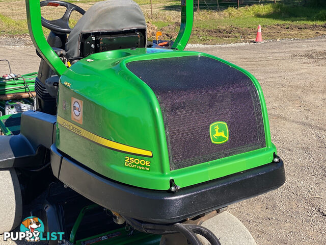 John Deere 2500E Golf Greens mower Lawn Equipment