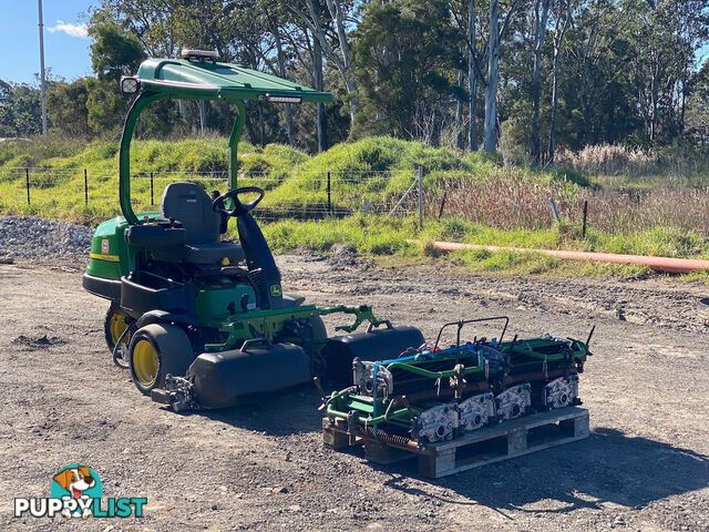 John Deere 2500E Golf Greens mower Lawn Equipment