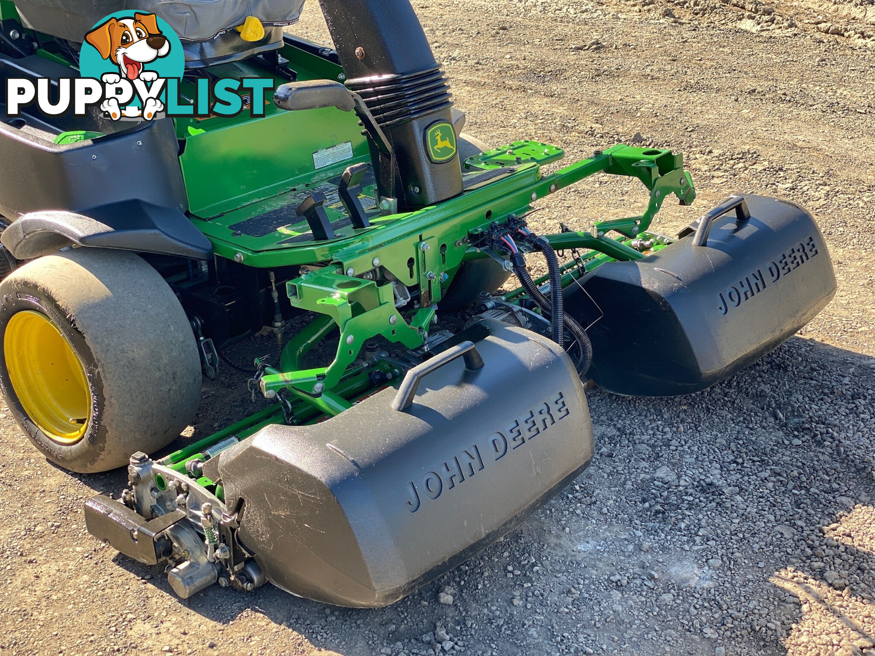 John Deere 2500E Golf Greens mower Lawn Equipment