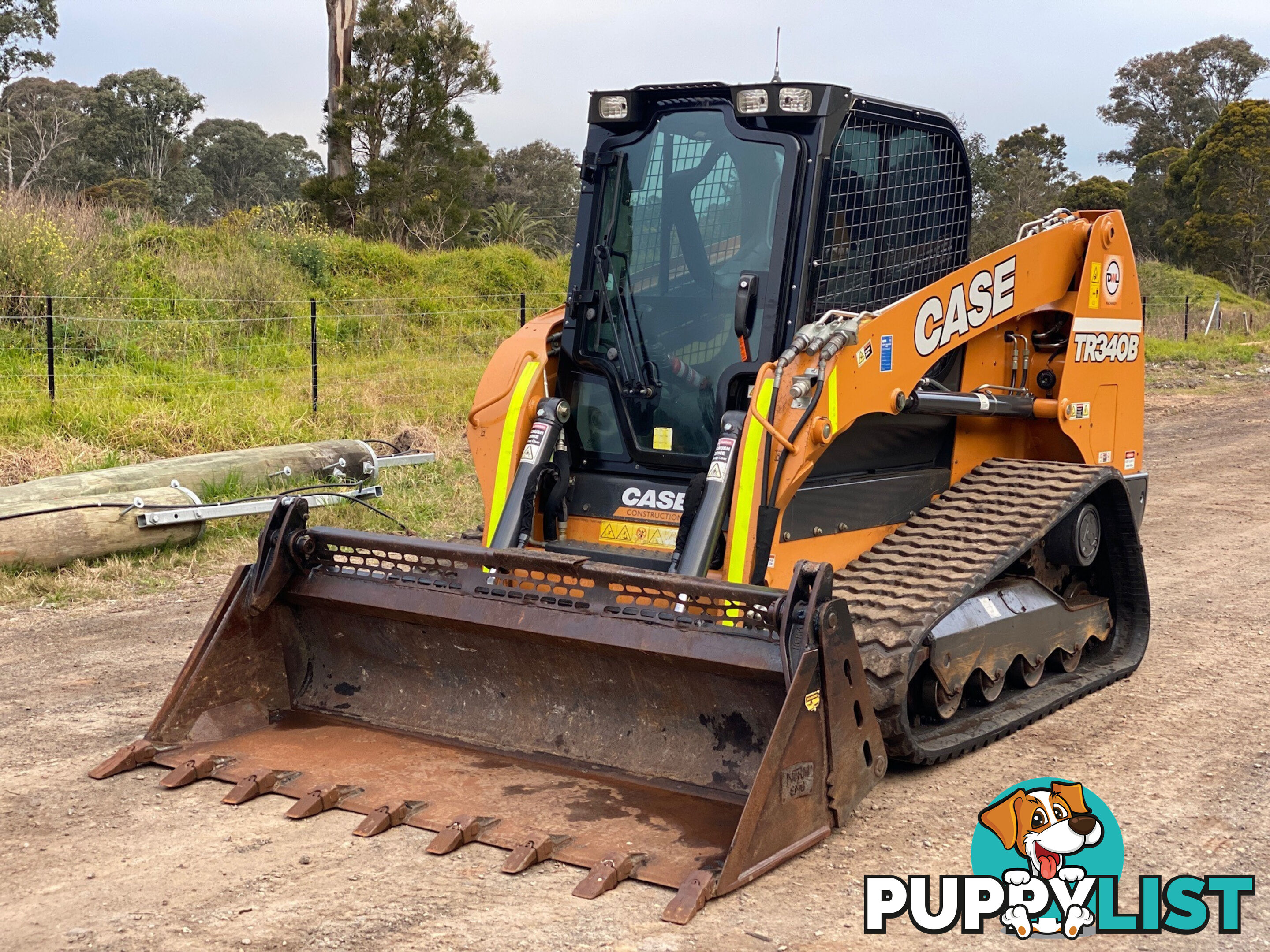 CASE TR340B Skid Steer Loader