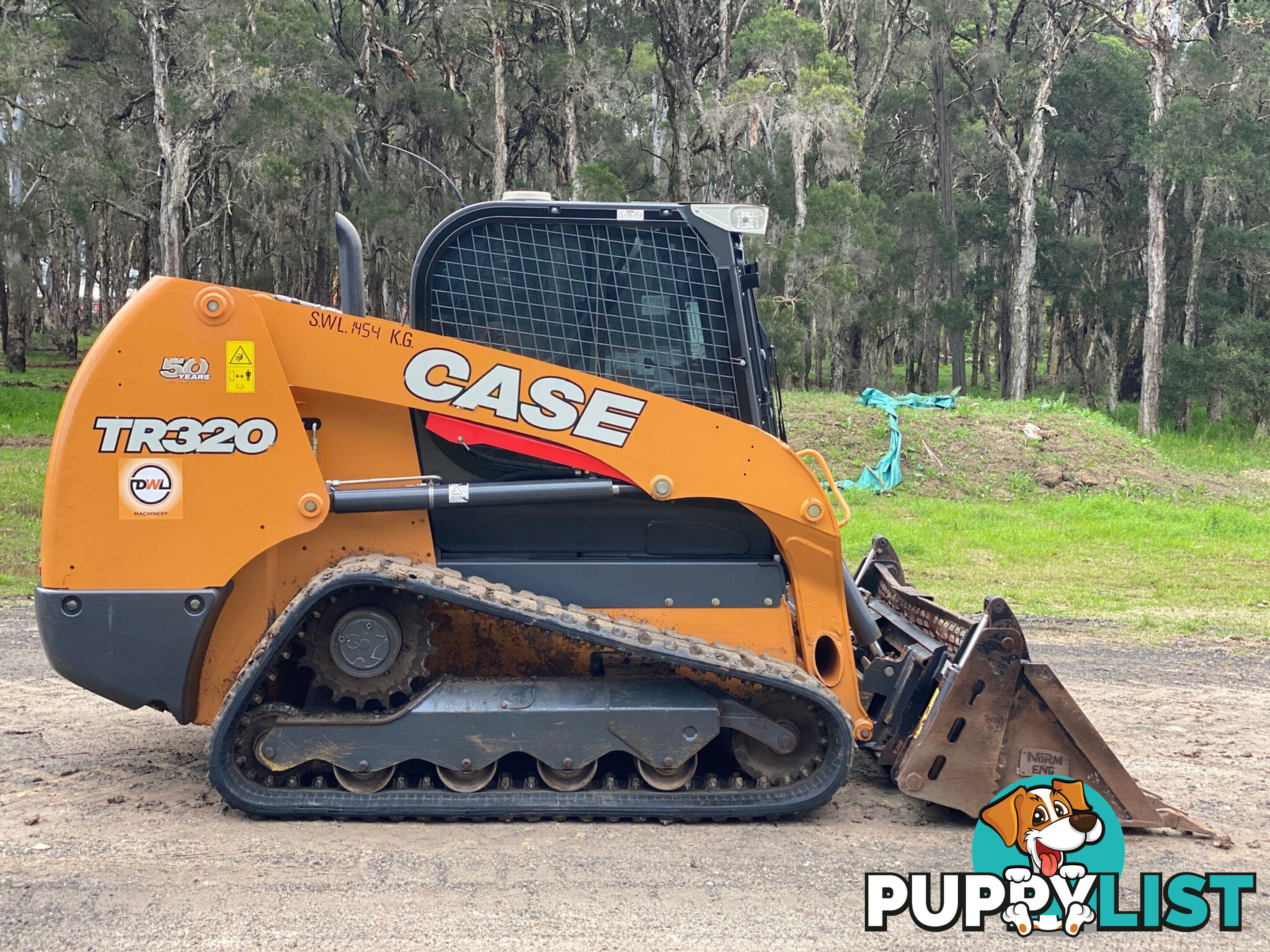 CASE TR320 Skid Steer Loader