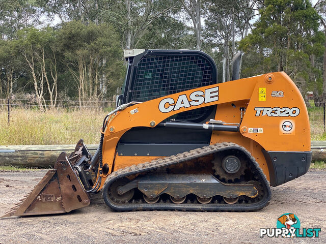 CASE TR320 Skid Steer Loader