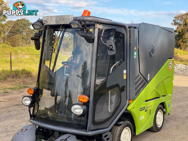 Green Machine 636HS Sweeper Sweeping/Cleaning