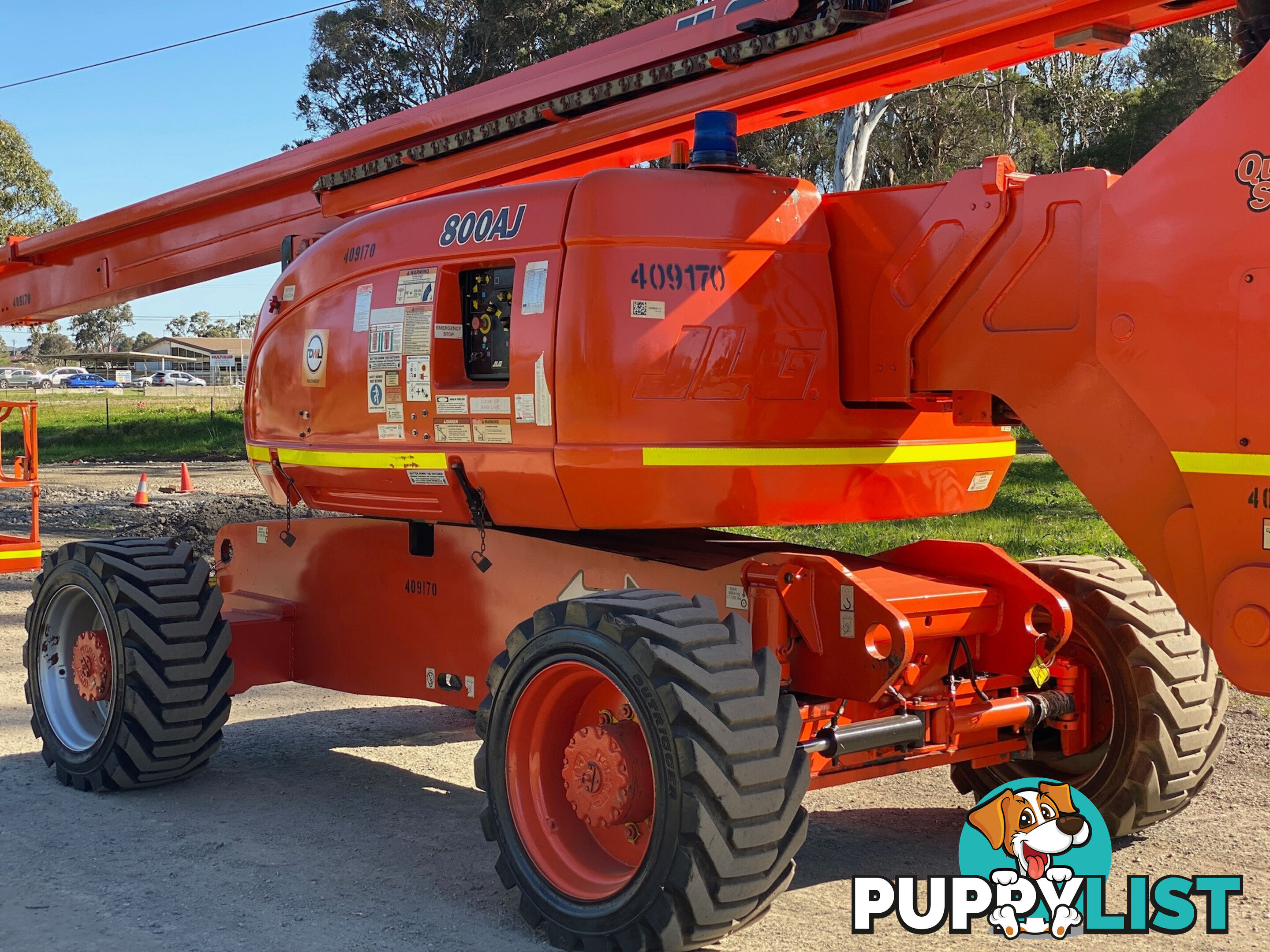 JLG 800AJ Boom Lift Access &amp; Height Safety