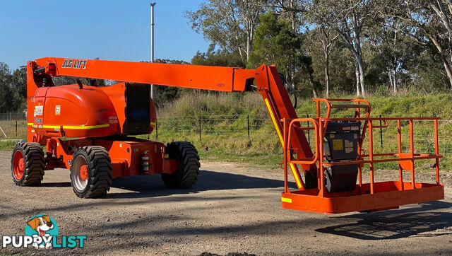 JLG 800AJ Boom Lift Access &amp; Height Safety