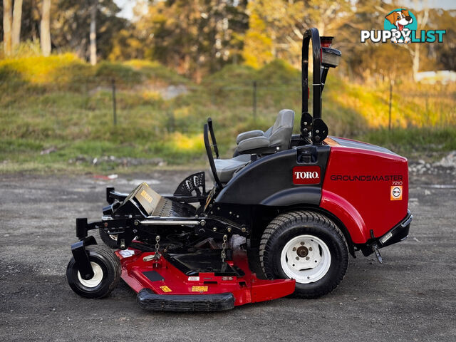 Toro Groundsmaster 7210 Zero Turn Lawn Equipment