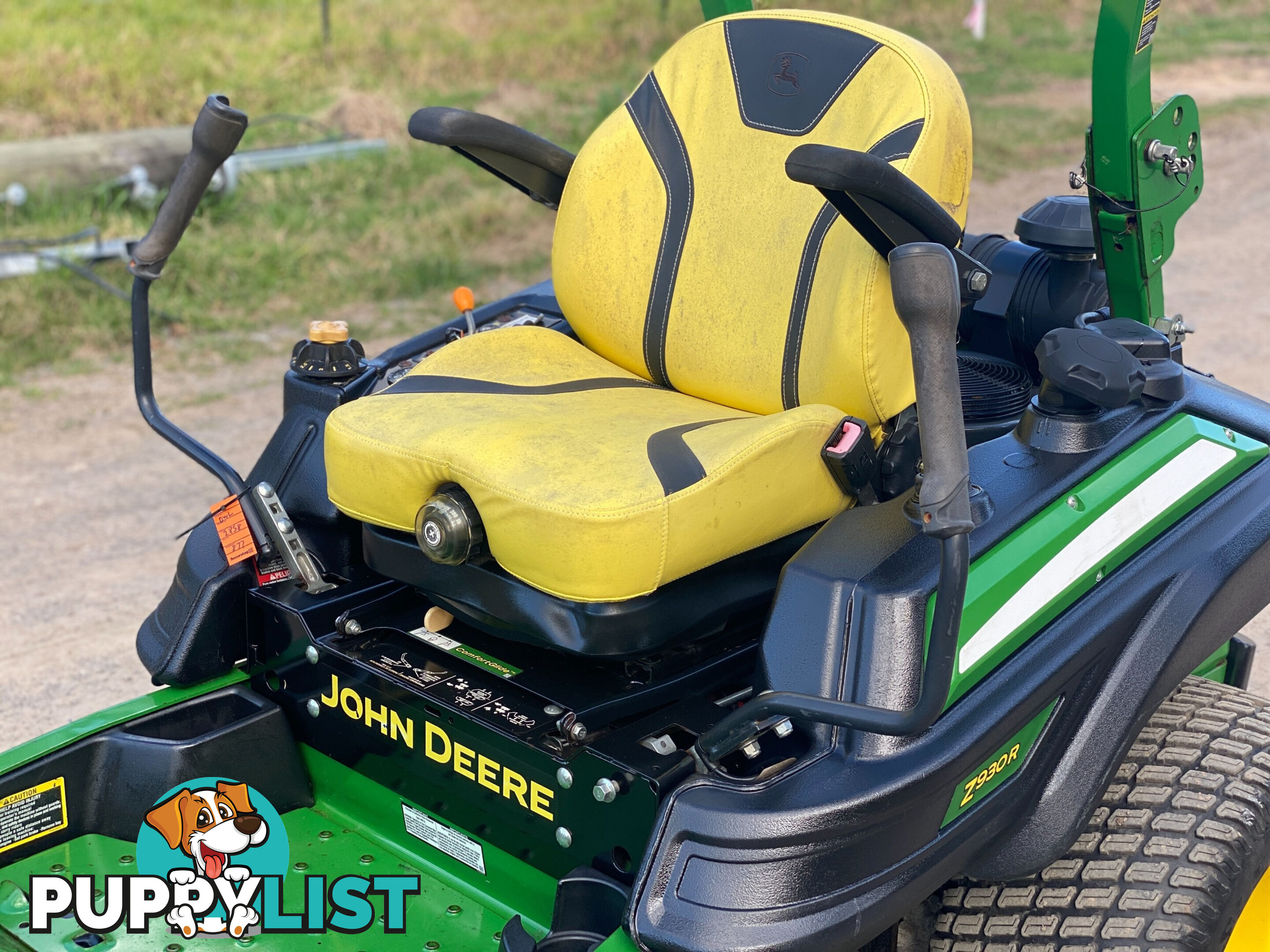 John Deere Z930R Zero Turn Lawn Equipment