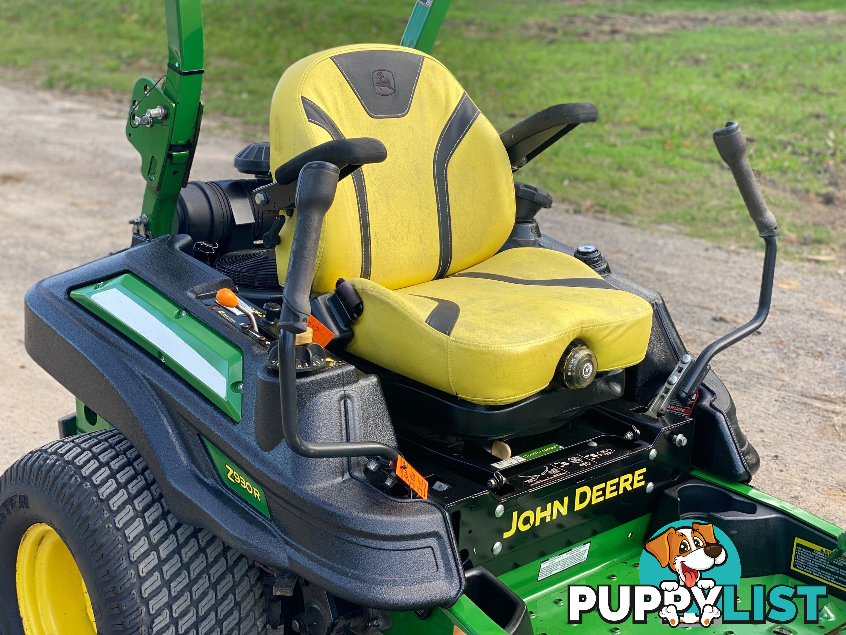 John Deere Z930R Zero Turn Lawn Equipment