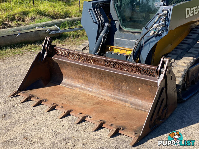 John Deere 323E Skid Steer Loader