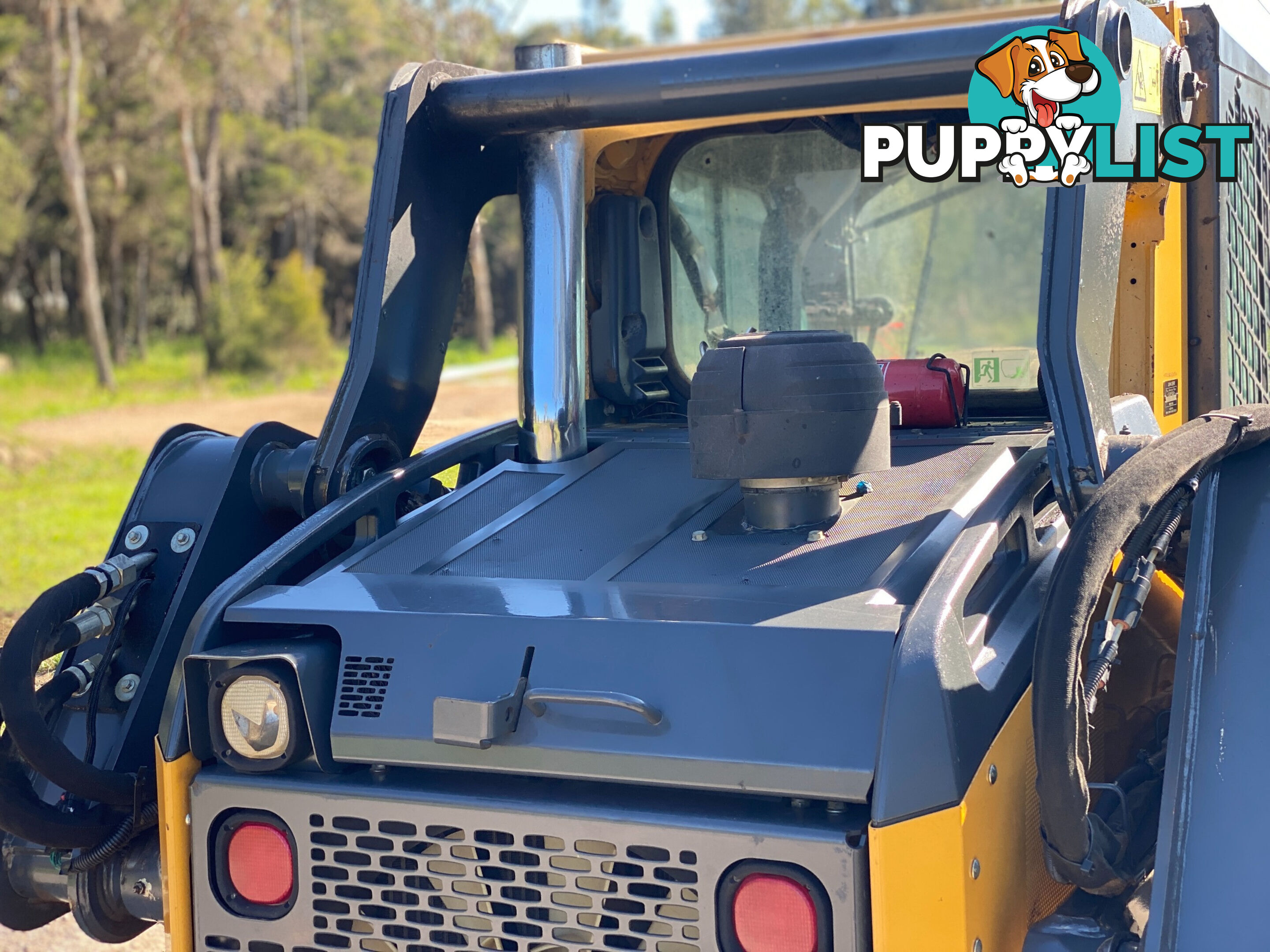 John Deere 323E Skid Steer Loader