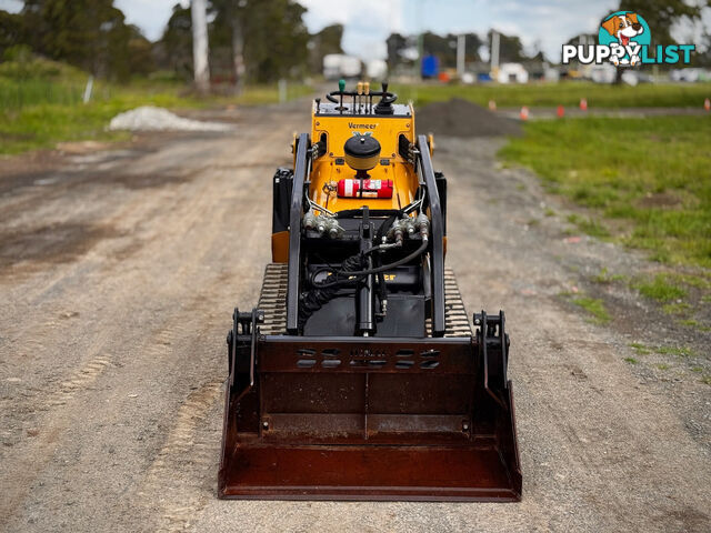 Vermeer S800TX Skid Steer Loader