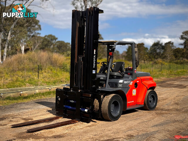 Toyota 8FD60N All/Rough Terrain Forklift