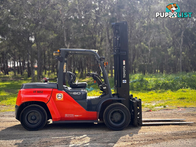 Toyota 8FD60N All/Rough Terrain Forklift