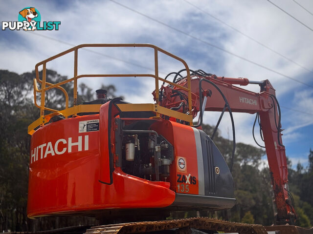 Hitachi Zaxis 135US Tracked-Excav Excavator