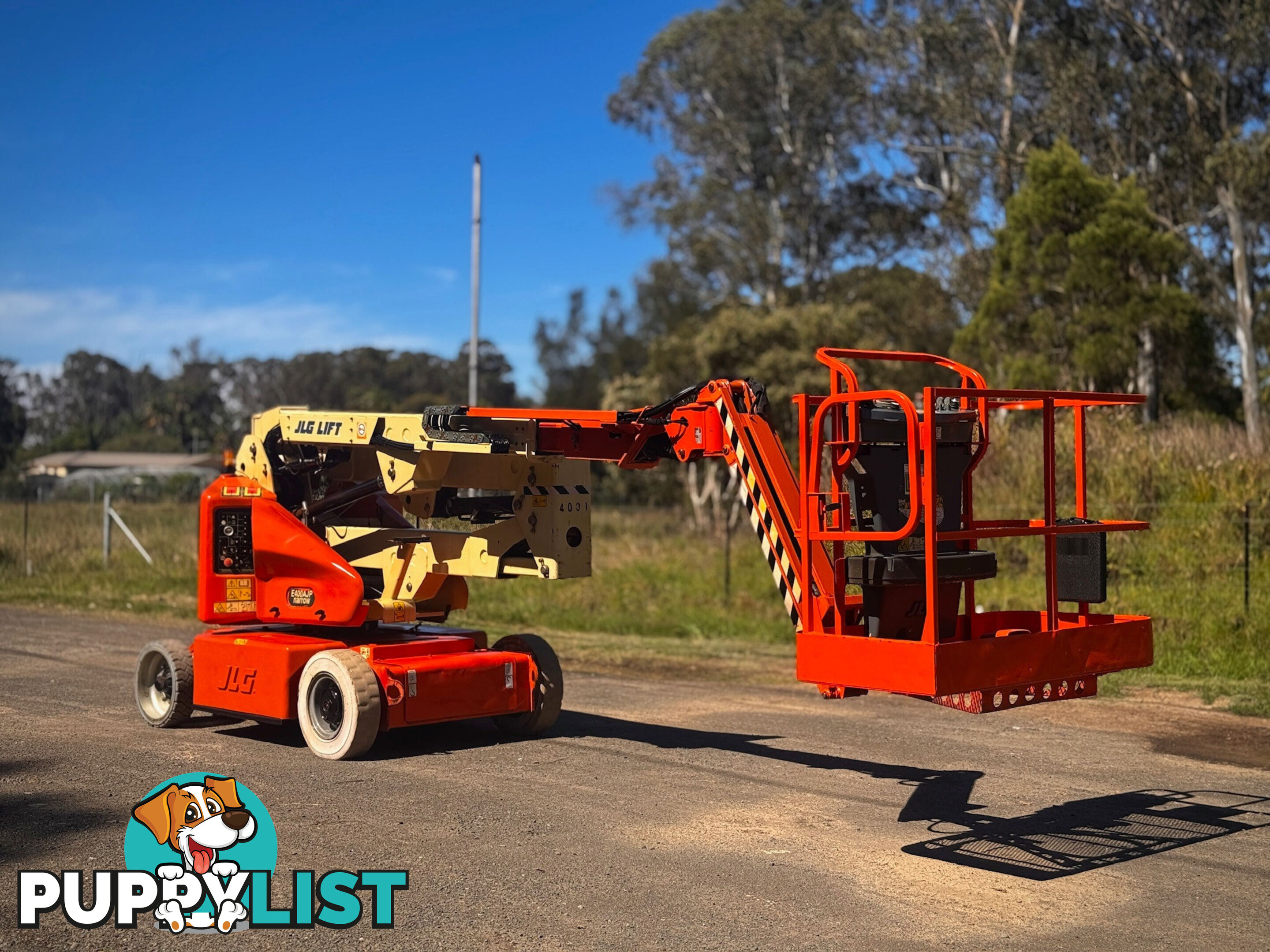 JLG E400AJPN Boom Lift Access &amp; Height Safety