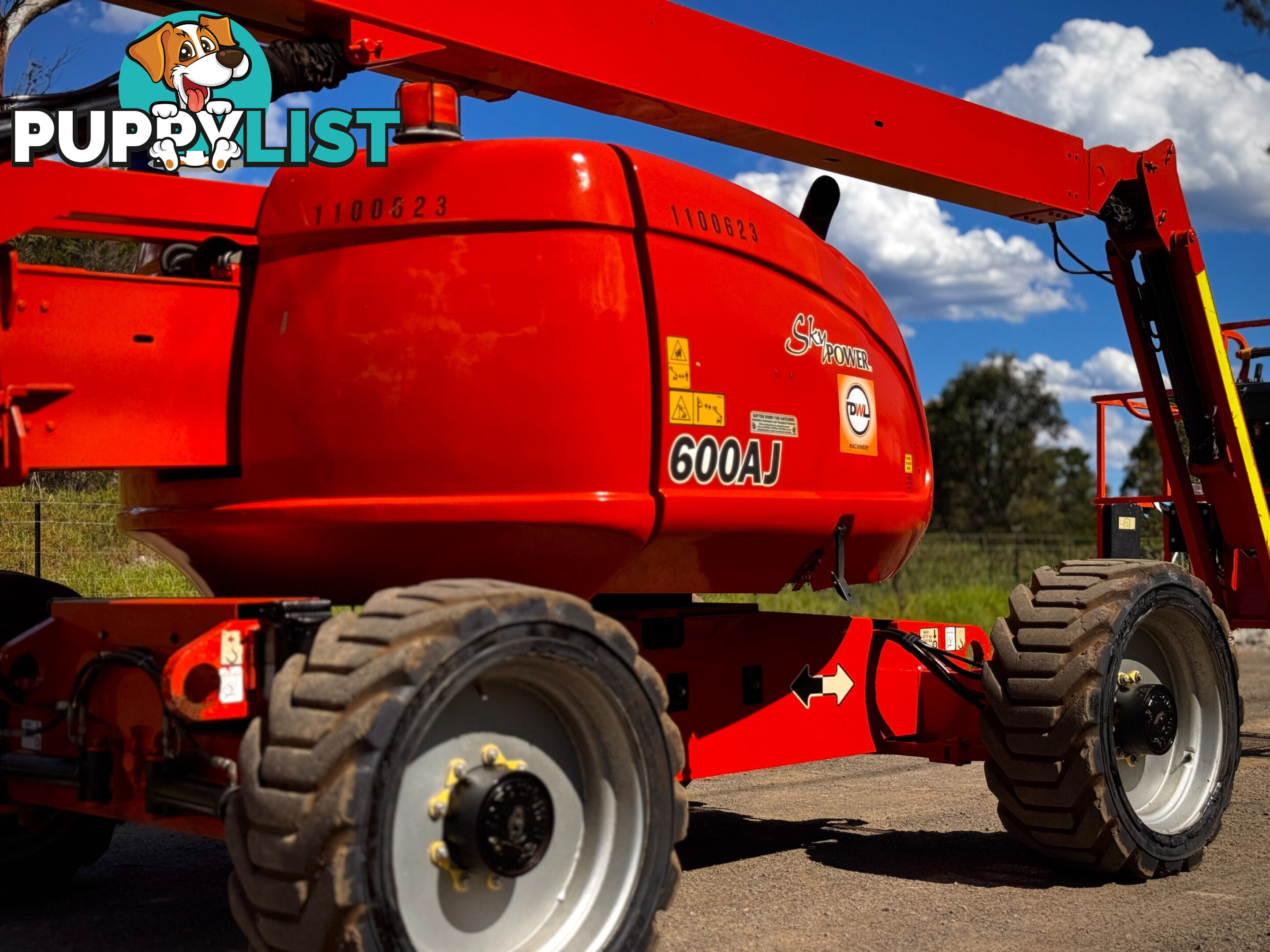 JLG 600AJ Boom Lift Access &amp; Height Safety