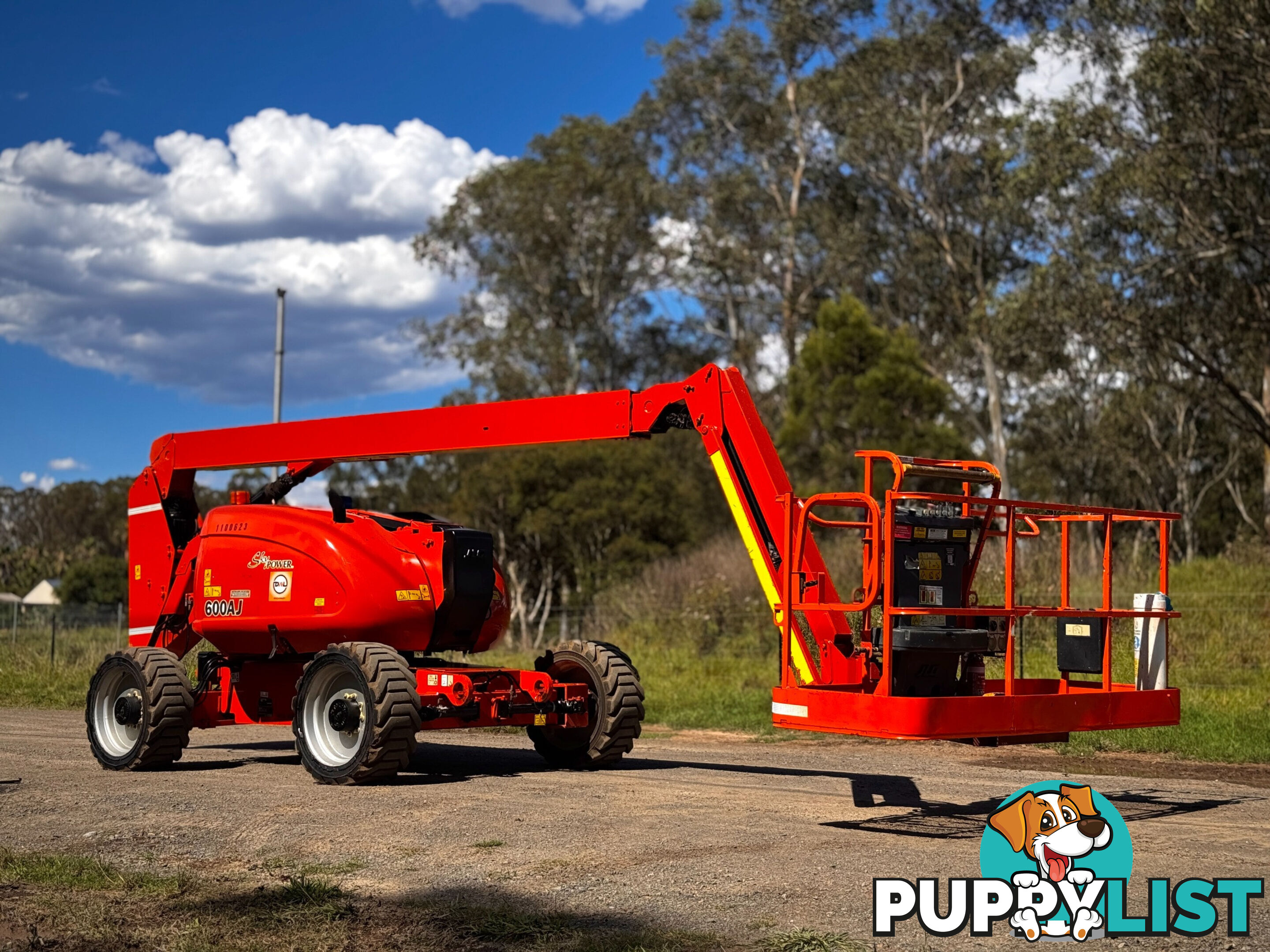 JLG 600AJ Boom Lift Access &amp; Height Safety