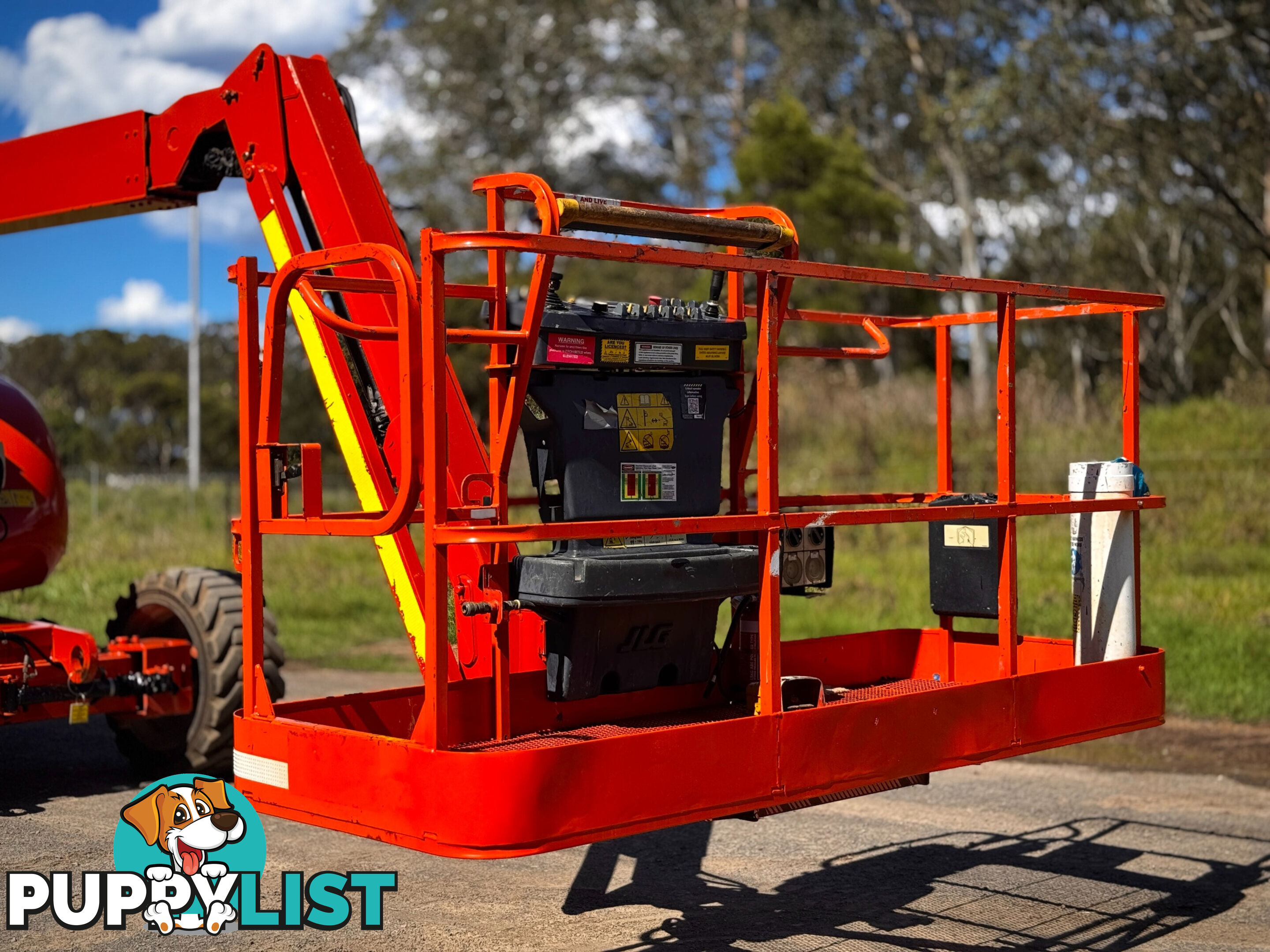 JLG 600AJ Boom Lift Access &amp; Height Safety
