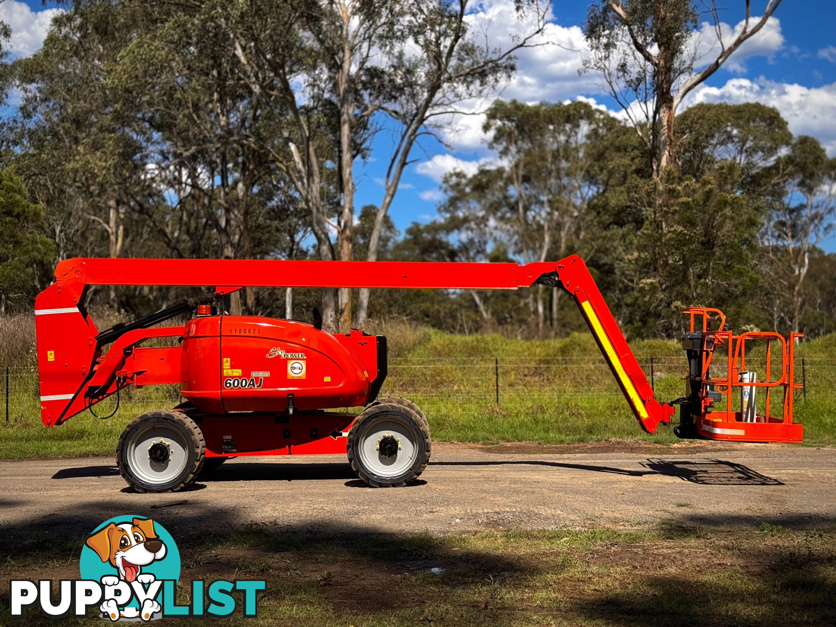 JLG 600AJ Boom Lift Access &amp; Height Safety
