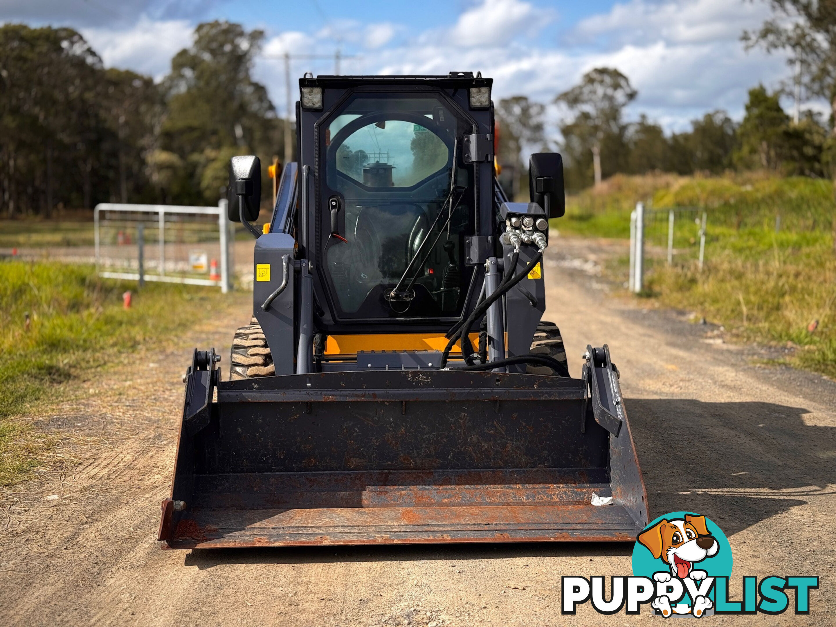 UHI US50K Skid Steer Loader