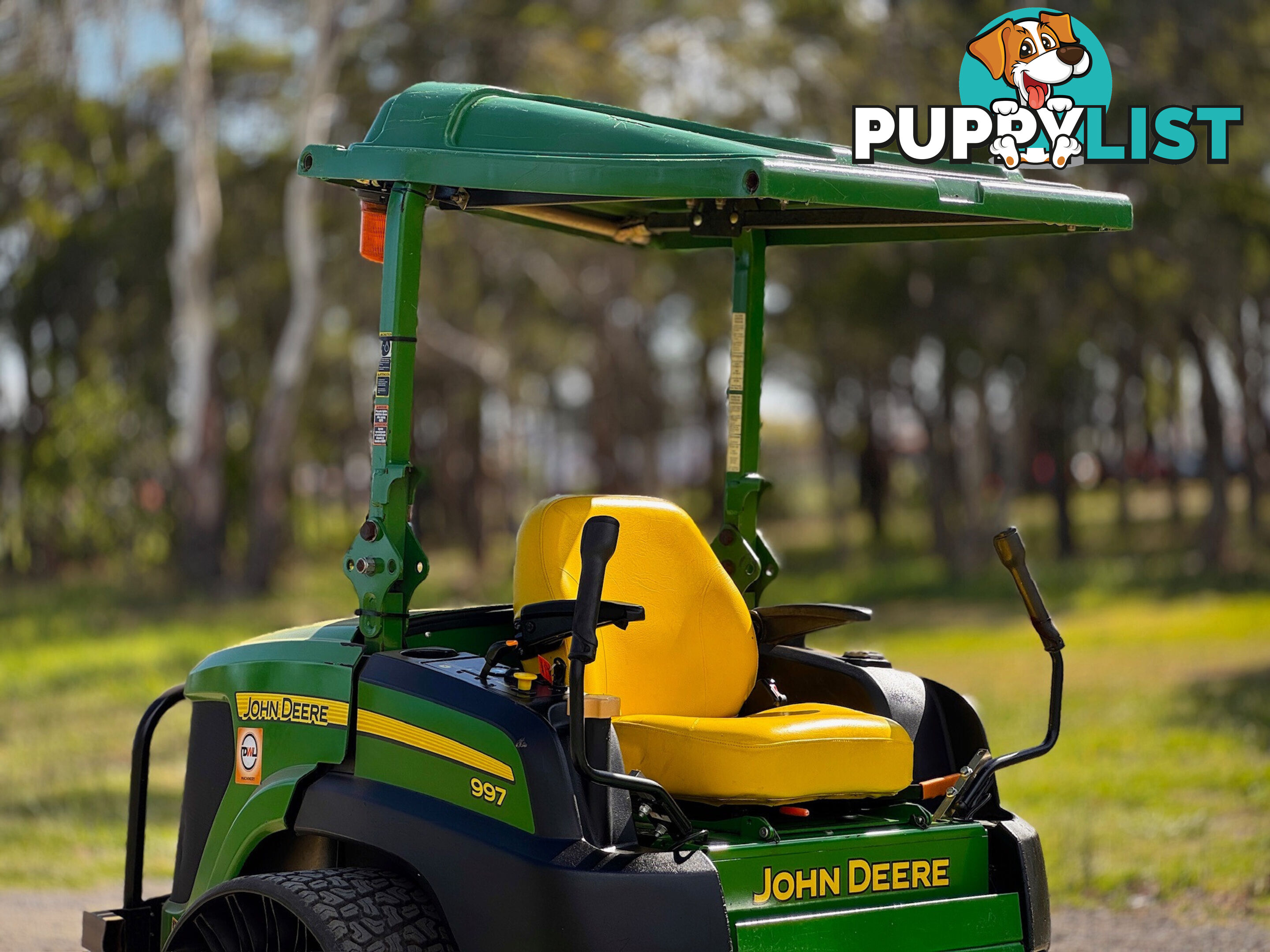 John Deere 997 Zero Turn Lawn Equipment