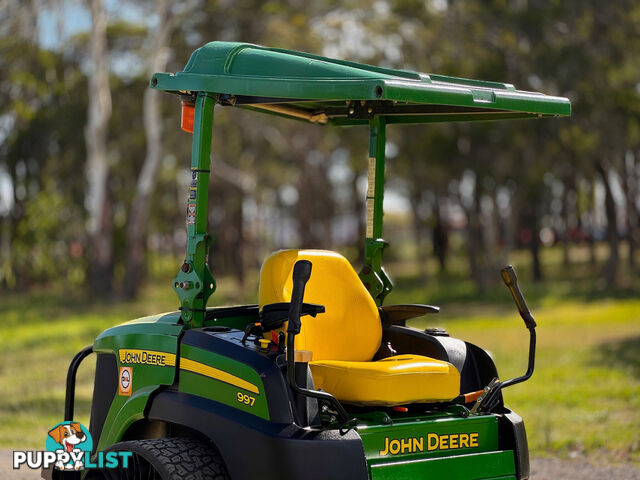 John Deere 997 Zero Turn Lawn Equipment